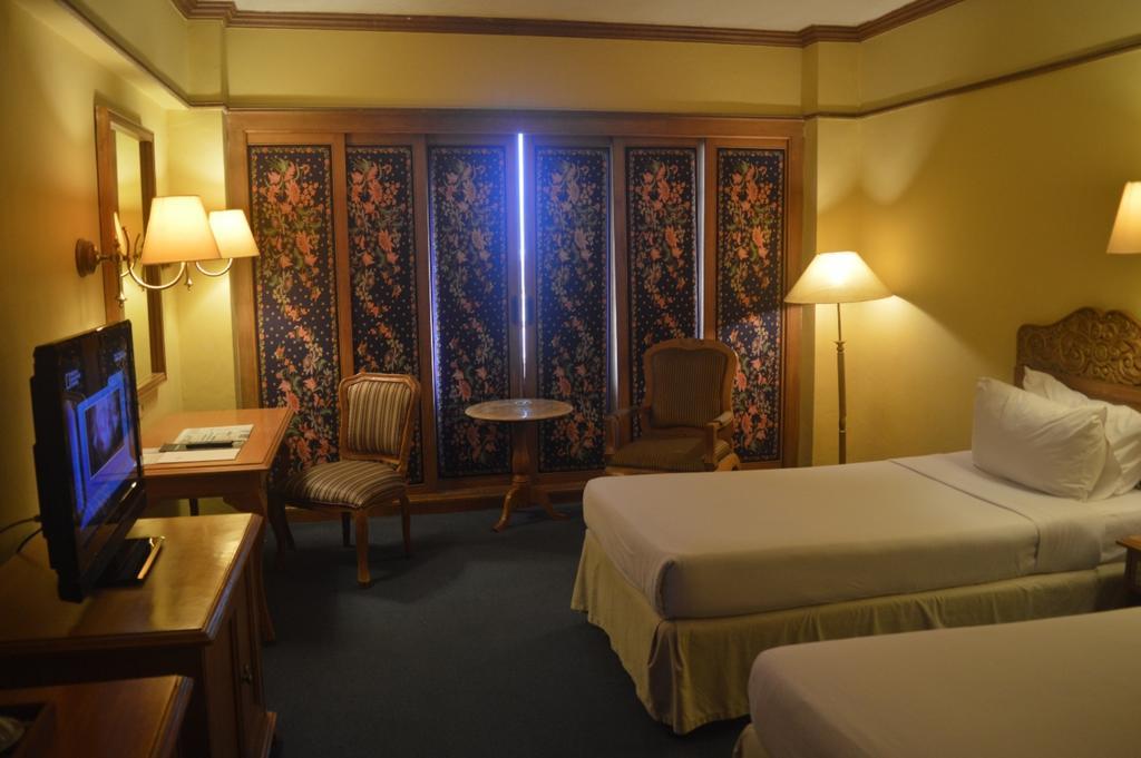 Hotel Mutiara Malioboro Yogyakarta Exterior foto